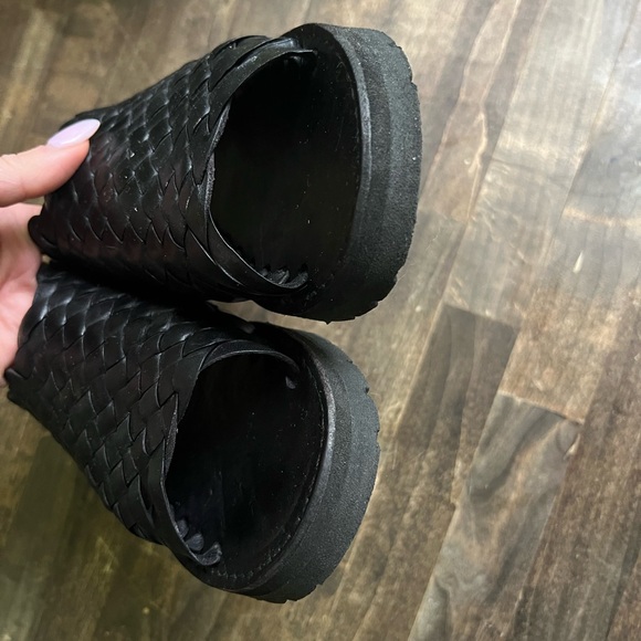 Brand X Huaraches Black Leather Sandals - Picture 7 of 7